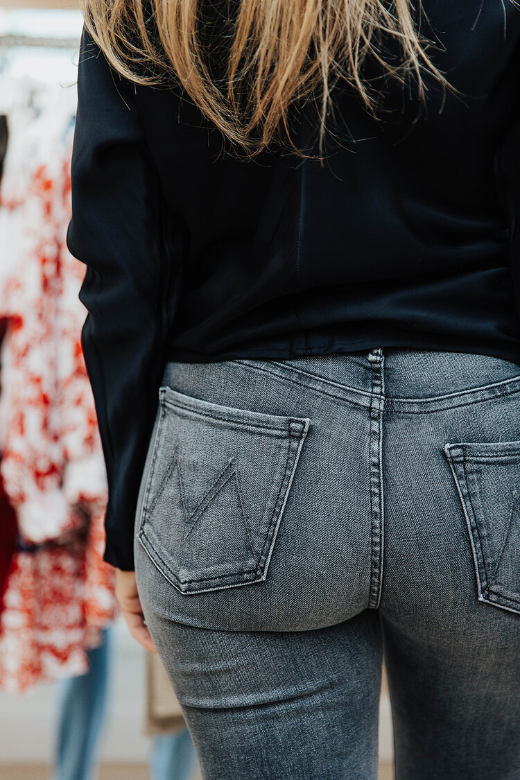 MOTHER DENIM MID RISE RIDER SKIMP