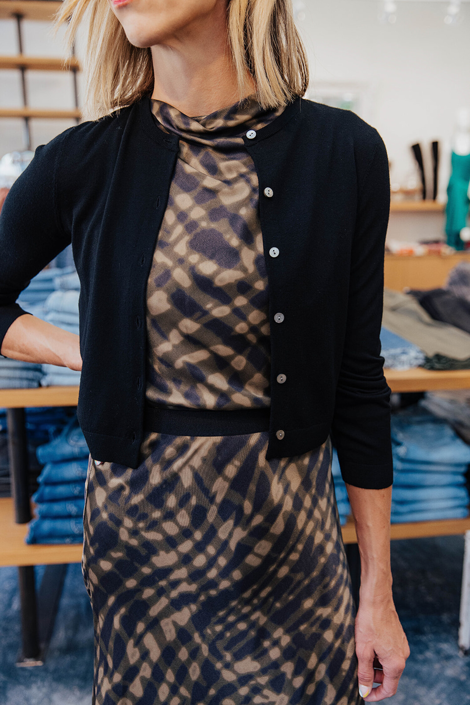 Theory cropped cardigan discount