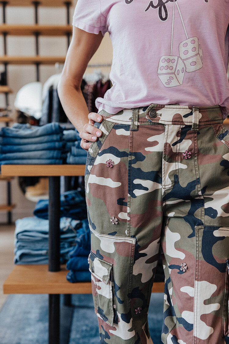CINQ À SEPT ZOLA LOVE CAMO PANT