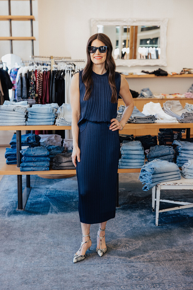 VINCE  PLEATED STRAIGHT PULL ON SKIRT