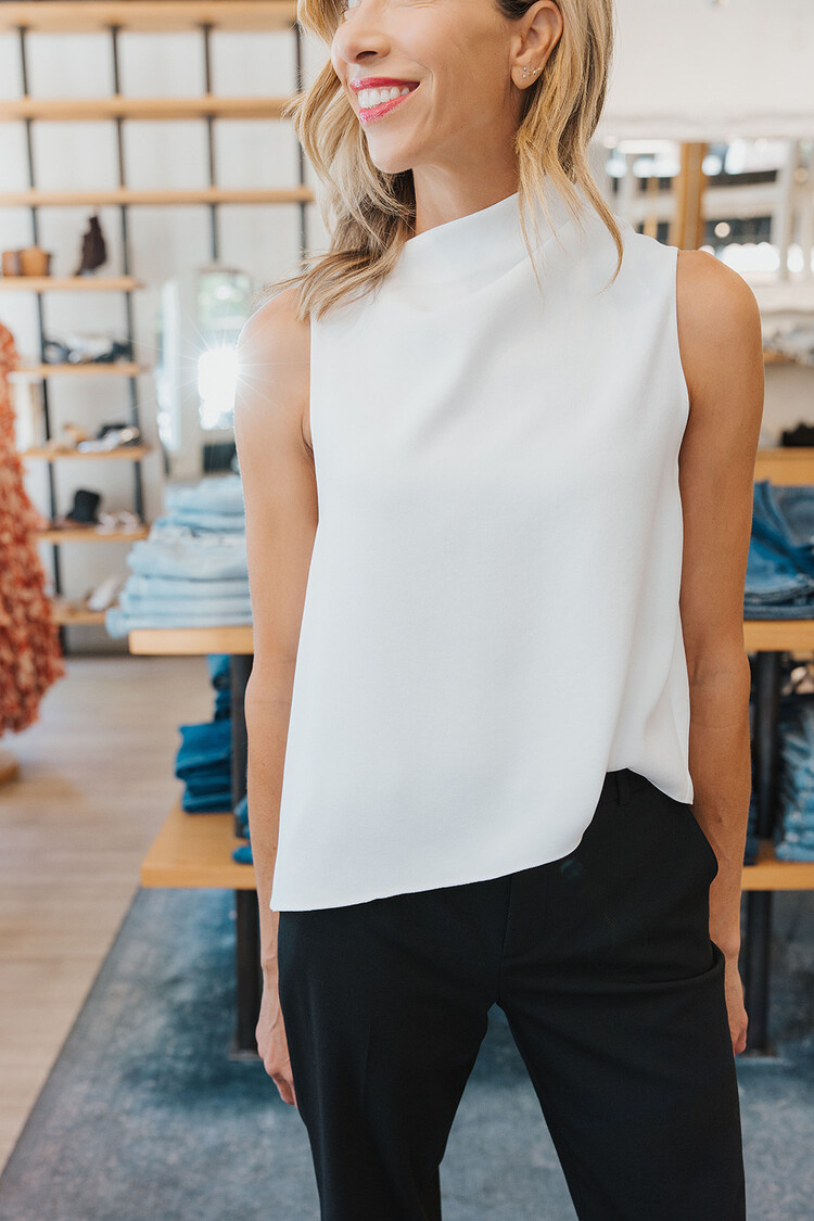 VINCE  MID RISE CUFFED CROP PANT