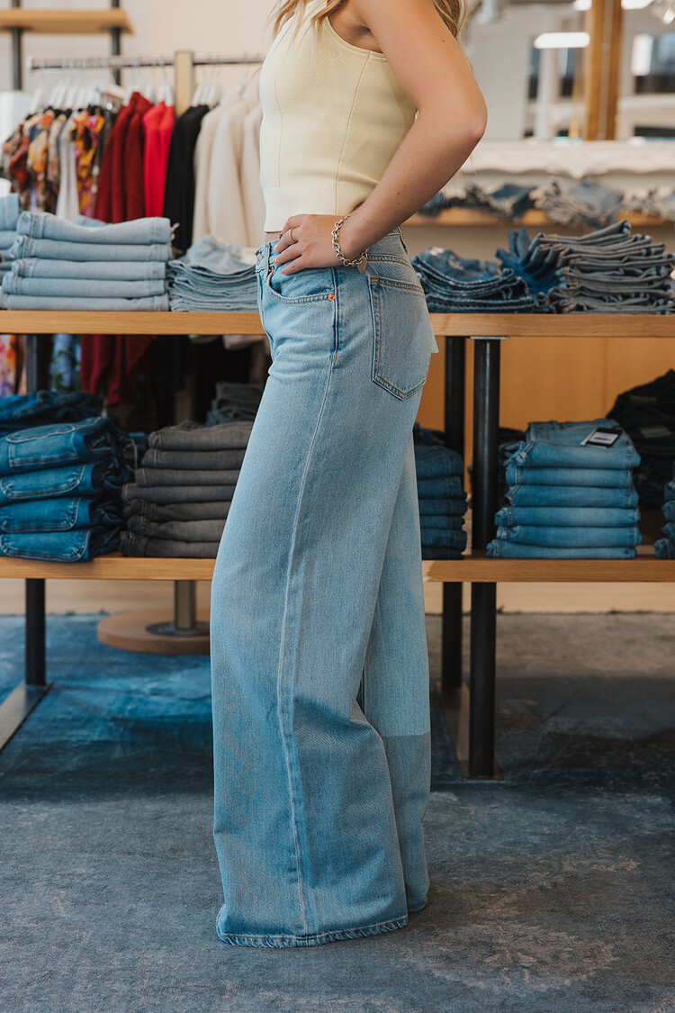 RE/DONE LOW RIDER LOOSE JEAN