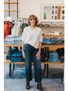 THEORY CROPPED CASHMERE TEE