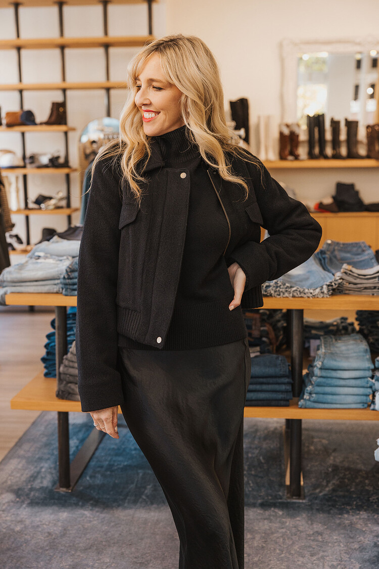 VINCE  SIDE SLIT SKIRT