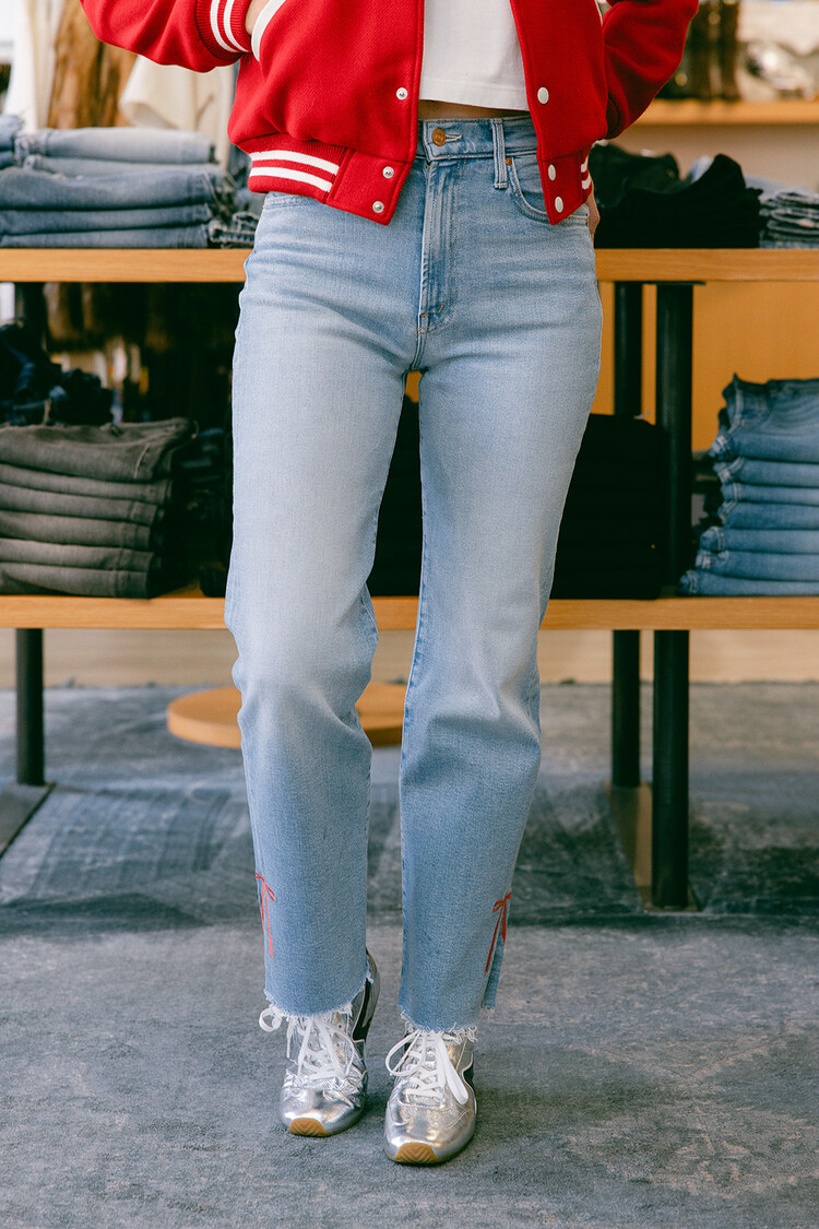 MOTHER DENIM   RAMBLER ZIP SLICE HOVER FRAY