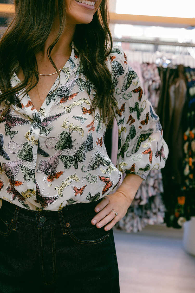 ALICE + OLIVIA SHEILA BLOUSON SLEEVE BLOUSE