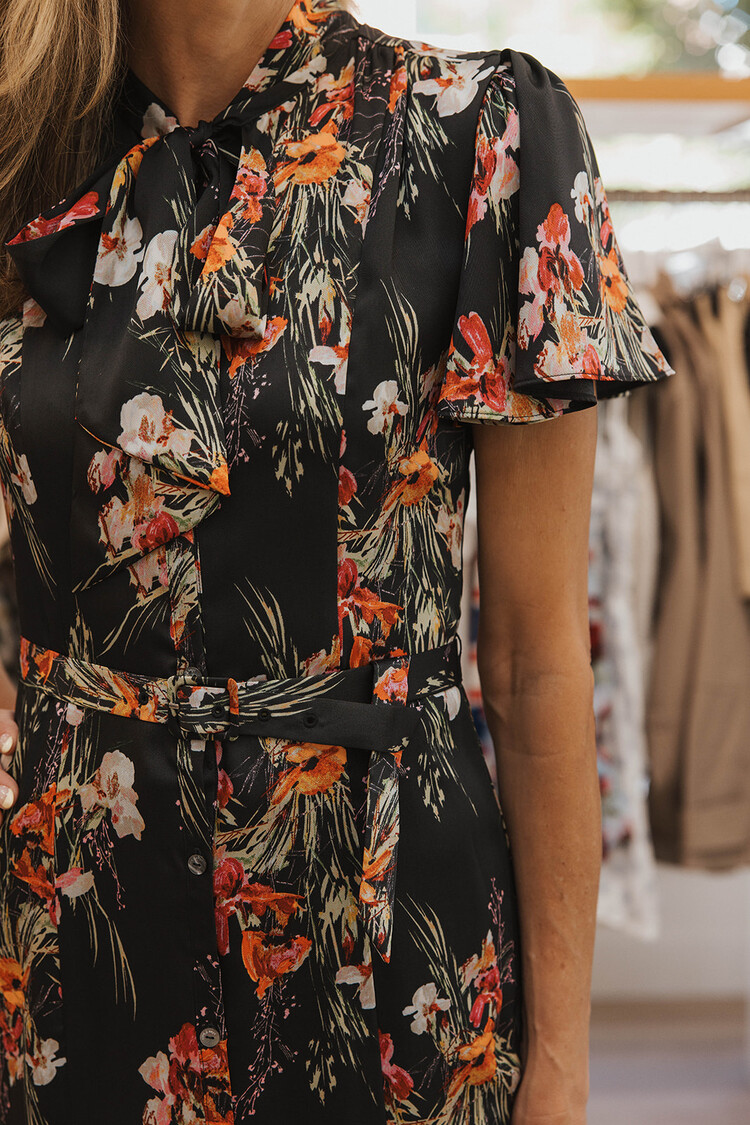 CINQ À SEPT IRIS BOUQUET WILLOW DRESS