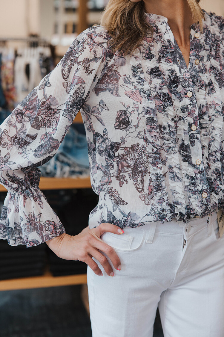L'AGENCE  EUNICE RUFFLE SLEEVE BLOUSE