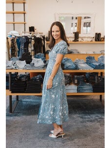 ALICE + OLIVIA ALICE + OLIVIA KATHRYN LACE TRIM MIDI SHIRT