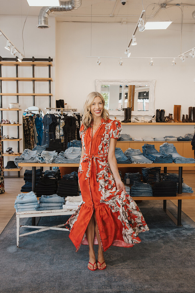 ALICE + OLIVIA ALICE + OLIVIA CORA MAXI SHIRT DRESS
