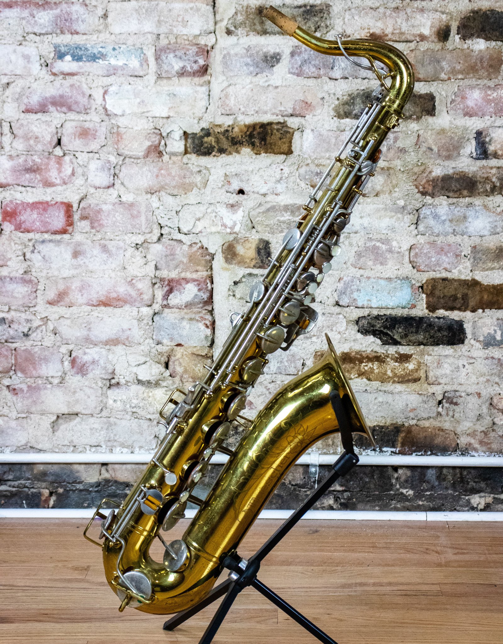 the beuscher vintage tenor low pitch saxophone