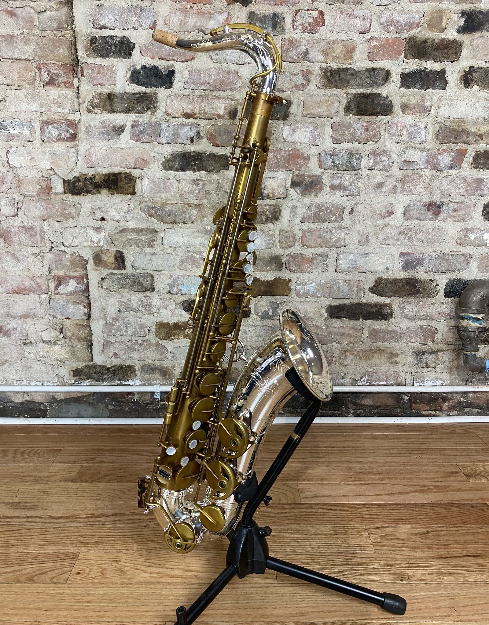 JL Woodwinds Artist Edition New York Signature Professional Tenor Saxophone Silver Bell Silver Neck Unlacquered Body No high F# *LIMITED PRODUCTION*