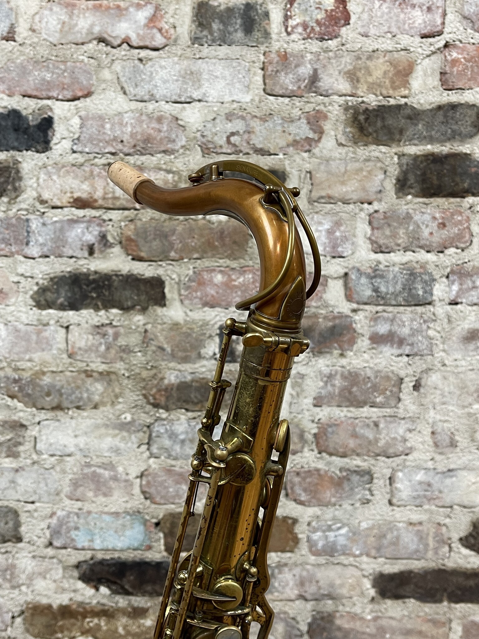 Yinfente Tenor Saxophone Neck - Gold Lacquer Brass Replacement Neck With 28mm Diameter Joint