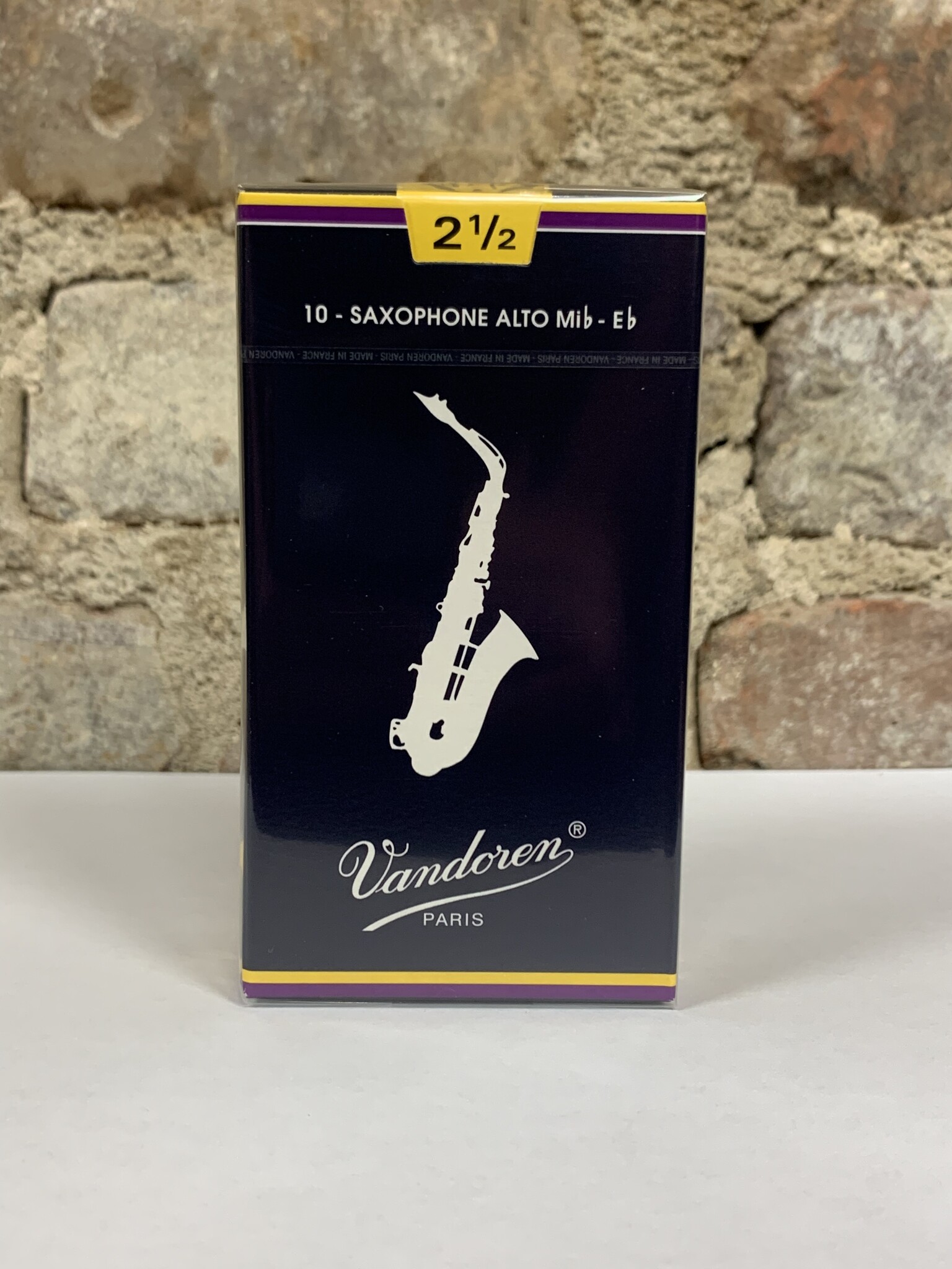 Vandoren Saxophone Reed サイズ4 10枚入り×5箱 Vandoren Alto Sax Traditional Reeds Strength #5; Box of 10