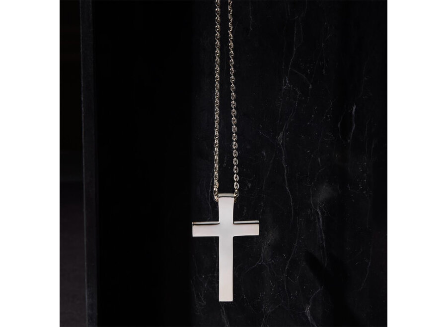 MENS SOLID SILVER CROSS PENDANT ON OVAL LINK CHAIN (N9001)