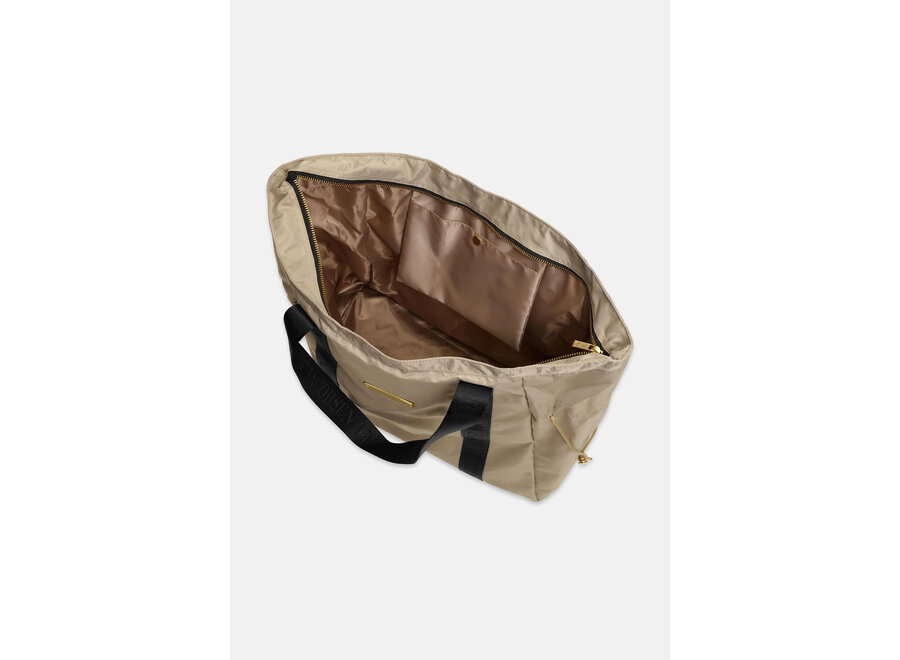 ALL WEATHER SHOPPER