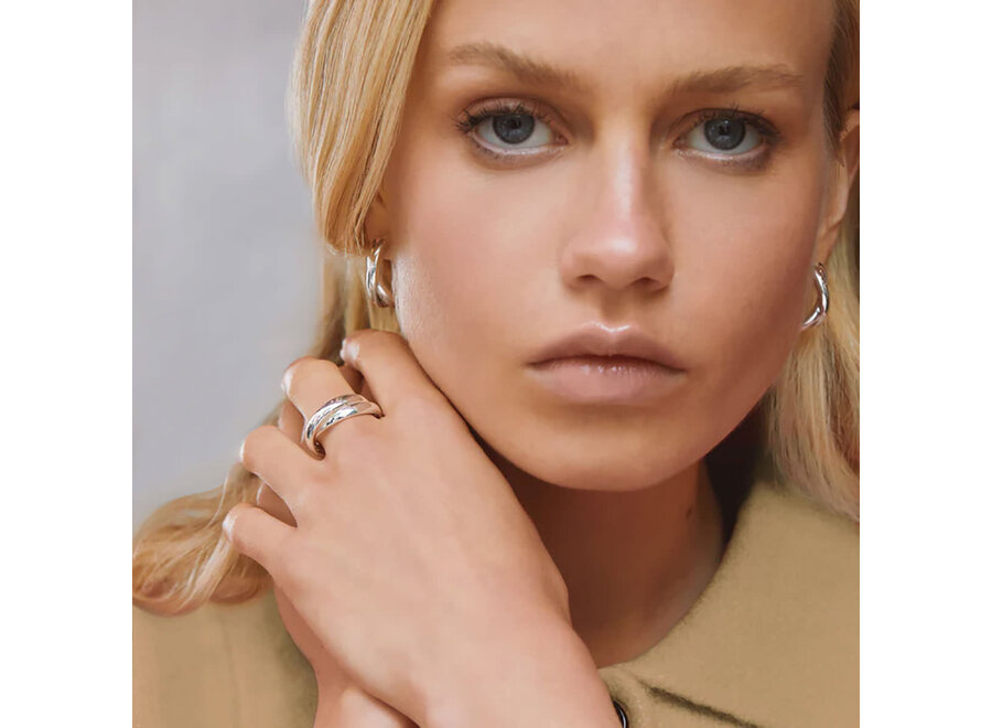 DUET RING
