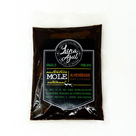 Mole Almendrado Luna Azul 250gr