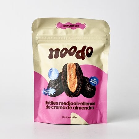 Datiles Rellenos de Crema de Almendra Noodo 80g