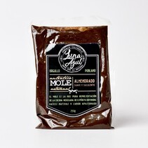 Mole Almendrado Luna Azul 250gr