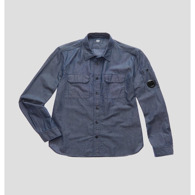 Chambray Button-up Shirt in Normal Washed Denim