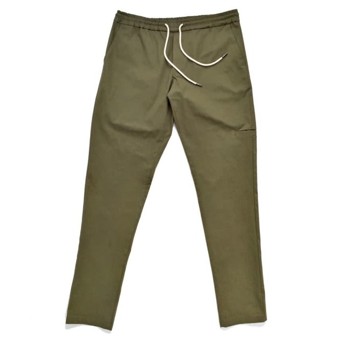 Travel Pant in Olive