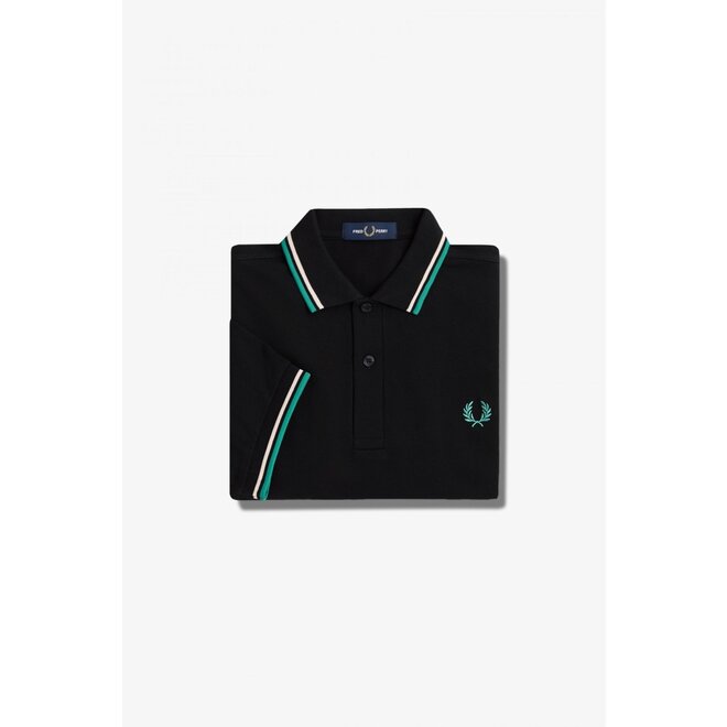 Twin Tipped Fred Perry Shirt in Black/Silky Peach/Deep Mint