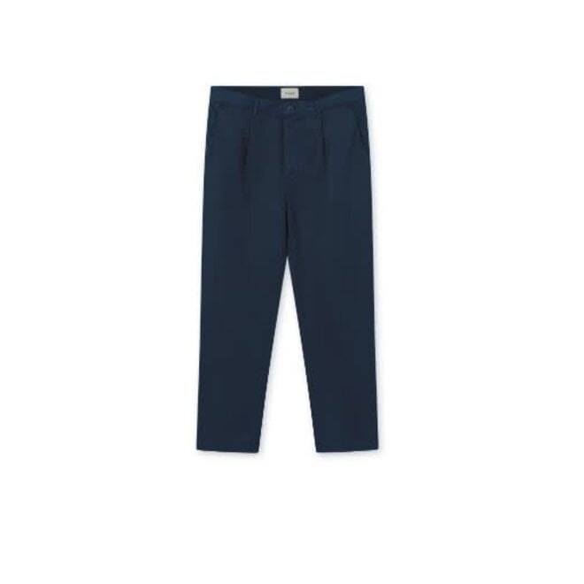 Brook Chino in Navy