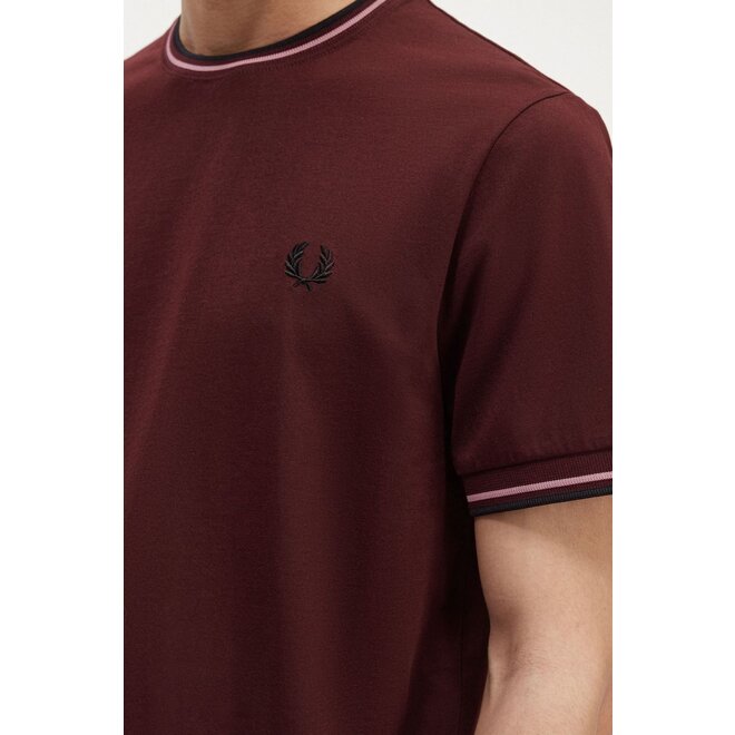 Twin Tipped T-Shirt in Oxblood