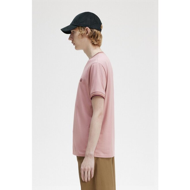 Twin Tipped T-Shirt in Dusty Rose Pink
