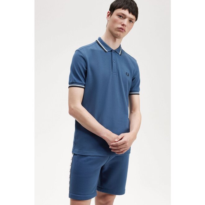 Twin Tipped Fred Perry Shirt in Midnight Blue/White