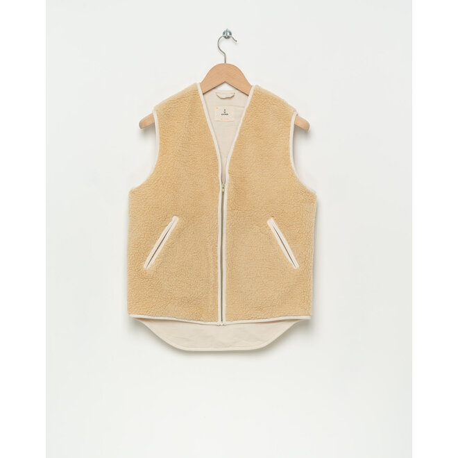 Penouco Vest in Ecru