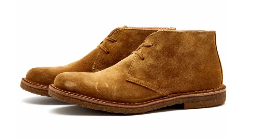 Khaki top desert boots