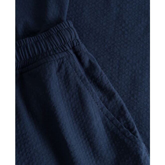 Calm Pants in Navy Seersucker