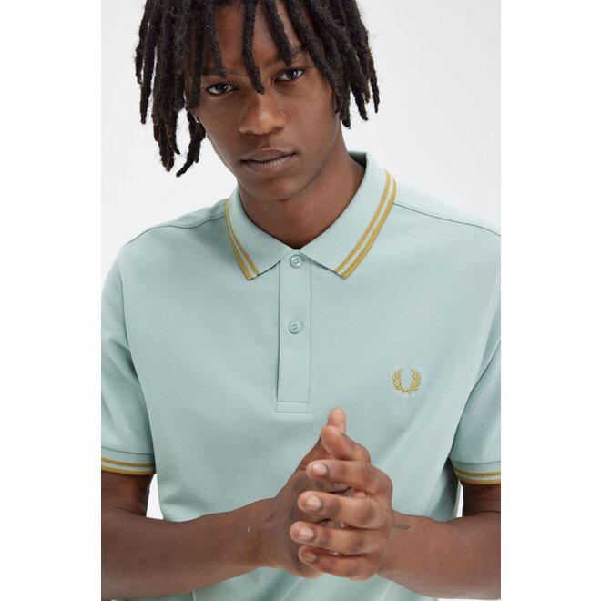 Twin Tipped Fred Perry Shirt in Silver Blue/ Dark Caramel