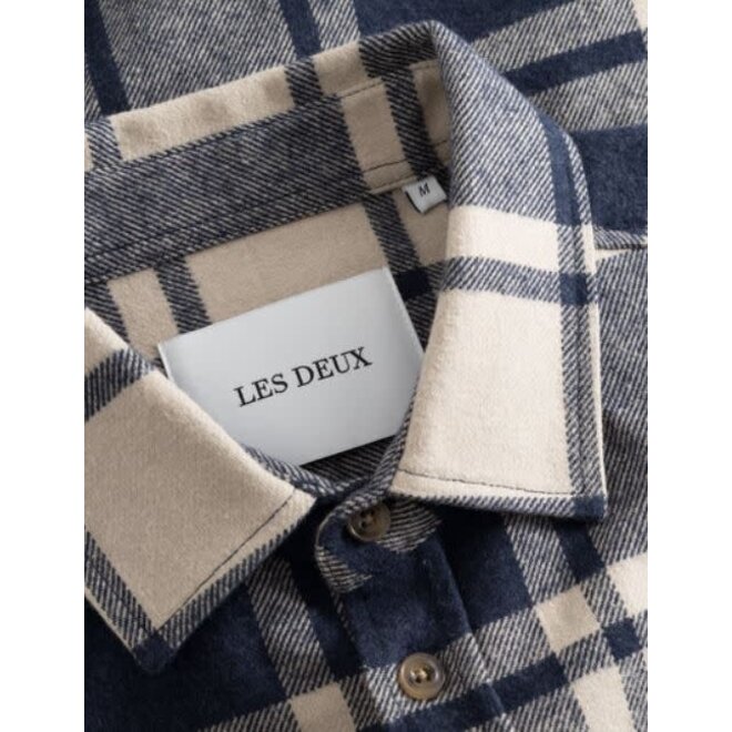 Jeremy Flannel Shirt in Dark Navy/Light Desert Sand