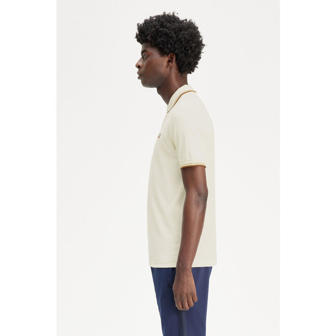Twin Tipped Fred Perry Shirt in Ecru/Honeycomb/Marmalade