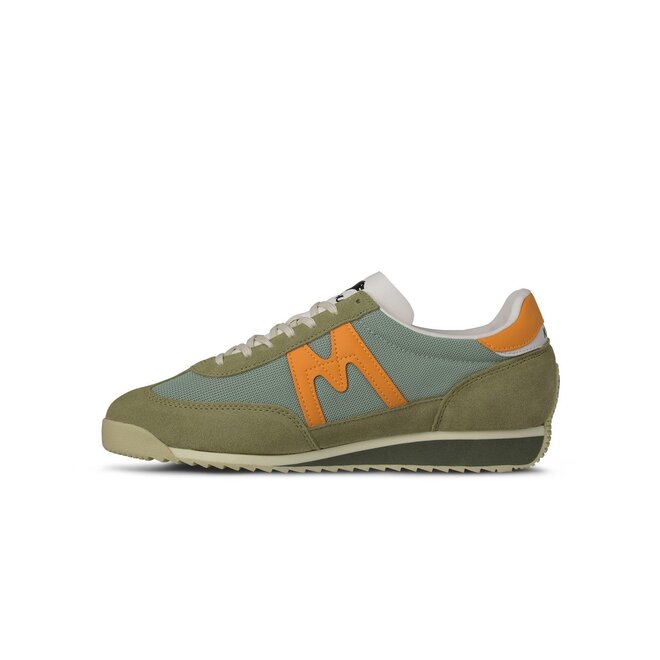 Mestari in Cedar/Bright Marigold