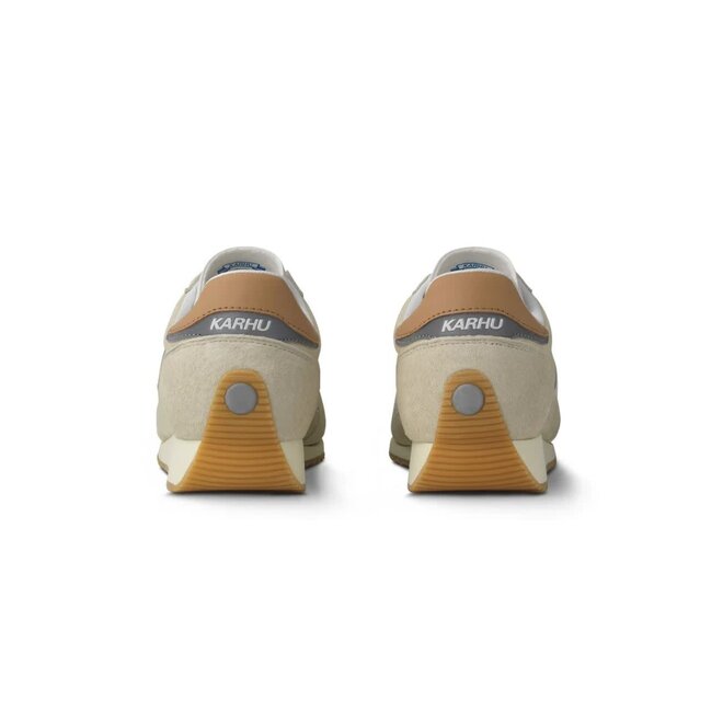 Mestari in Turtledove/Bright White