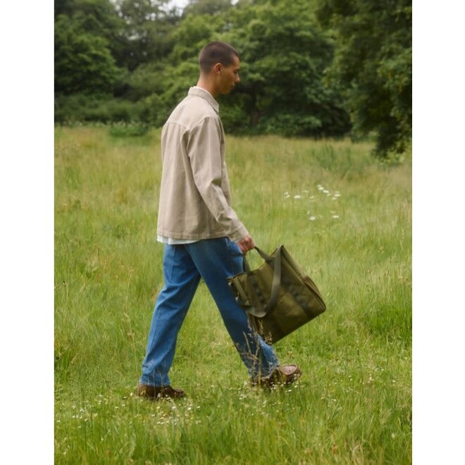 Wander Tote Bag in Army