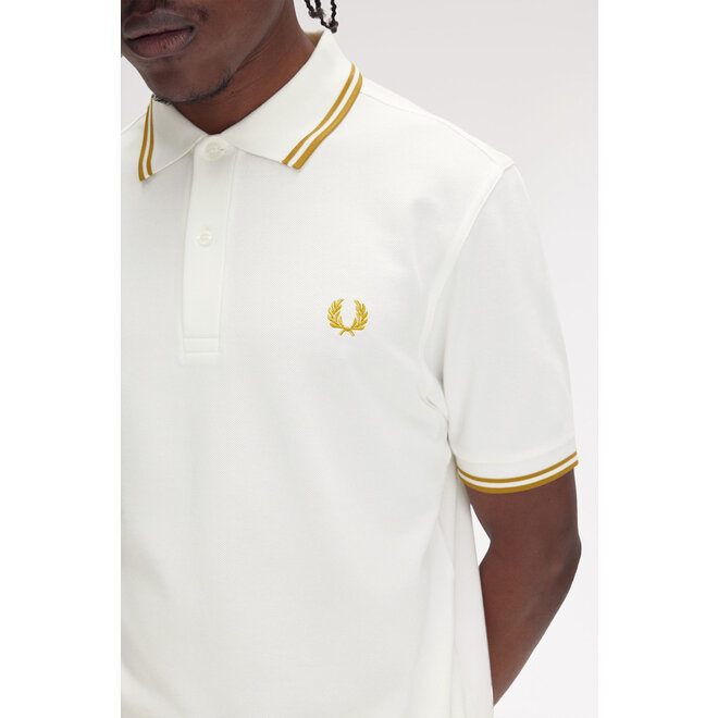 Twin Tipped Fred Perry Shirt in Snow White/Honeycomb/Honeycomb