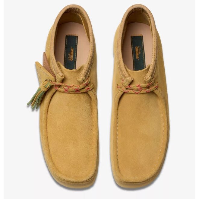 Wallabee Boot in Golden Tan Suede