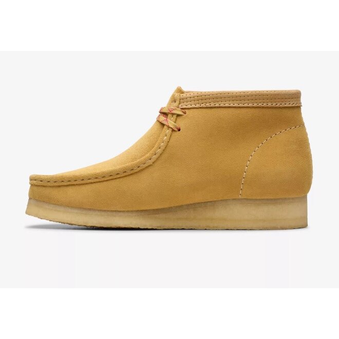 Wallabee Boot in Golden Tan Suede