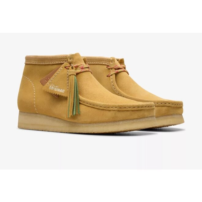 Wallabee Boot in Golden Tan Suede