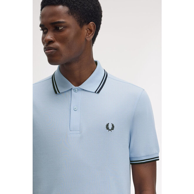Twin Tipped Fred Perry Shirt in Light Smoke/Navy