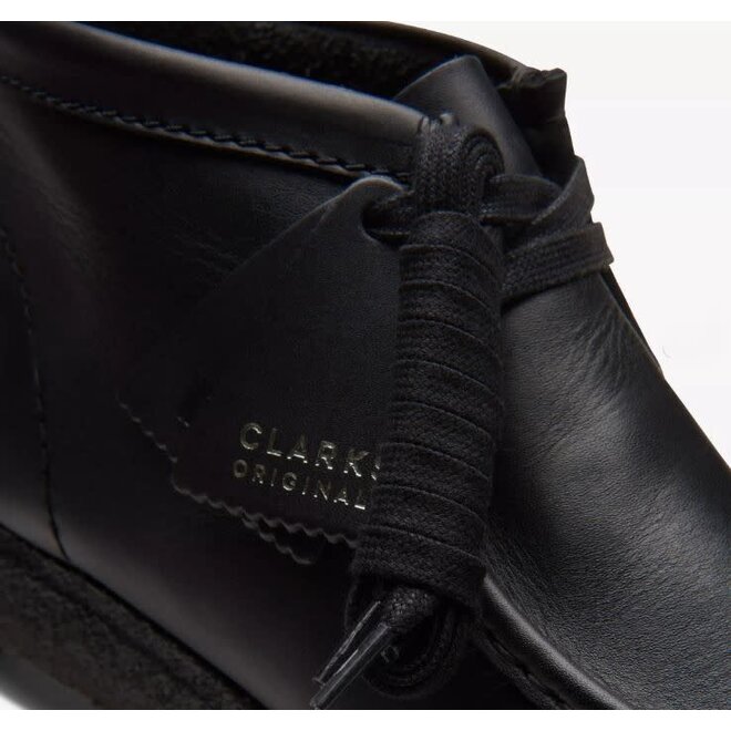 Wallabee Boot in Black Leather