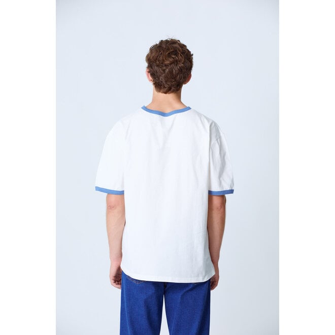 Meneres T-Shirt in Off-White/Indigo