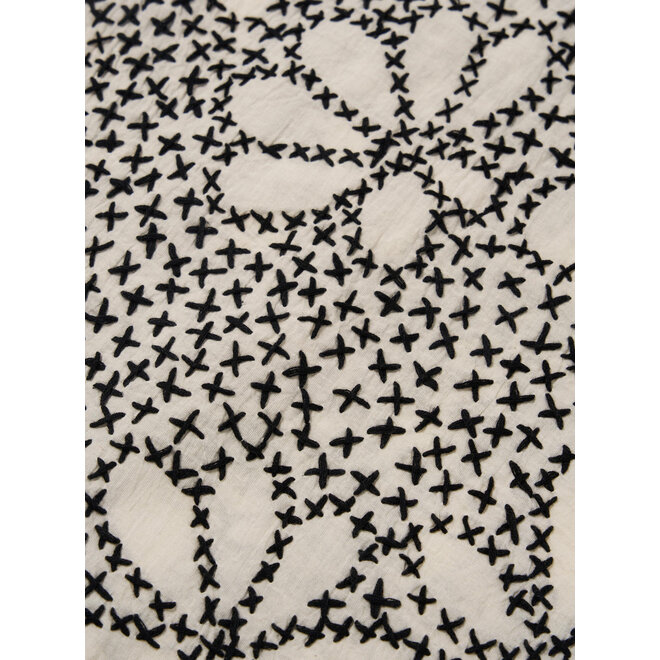 Road Shirt in Ecru/Black Kantha Flowers