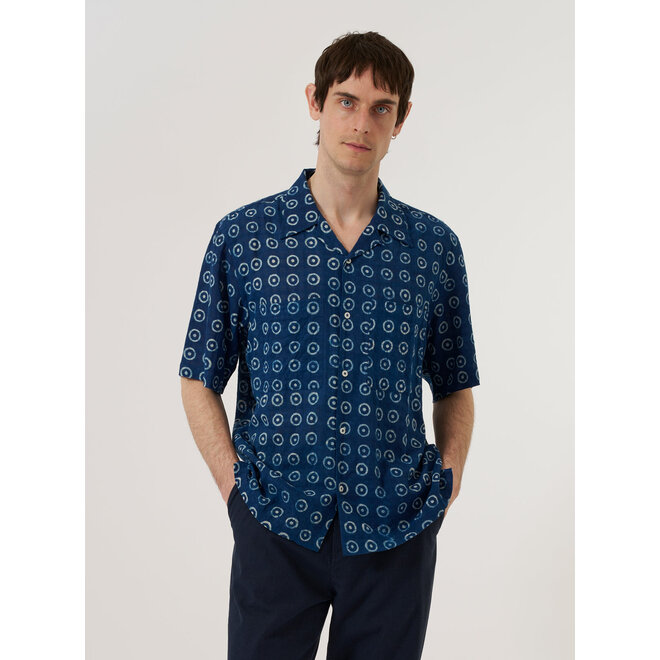 Camper Shirt in Indigo Circles