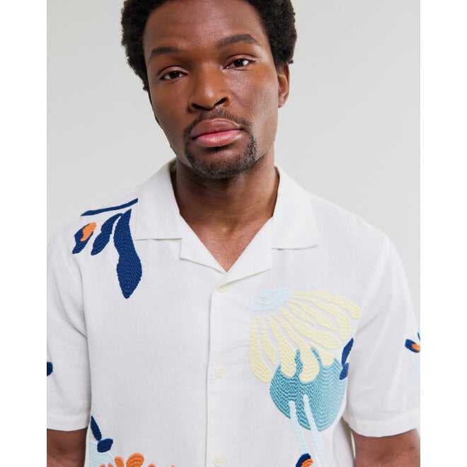 Didcot Chunky Stitch Flower Shirt in Ecru